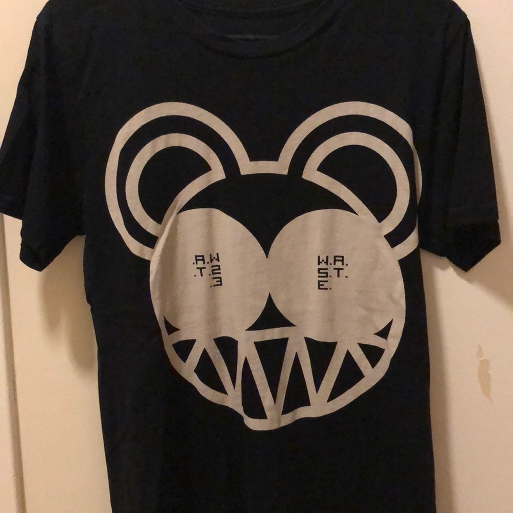 Radiohead bear “Waste” t-shirt